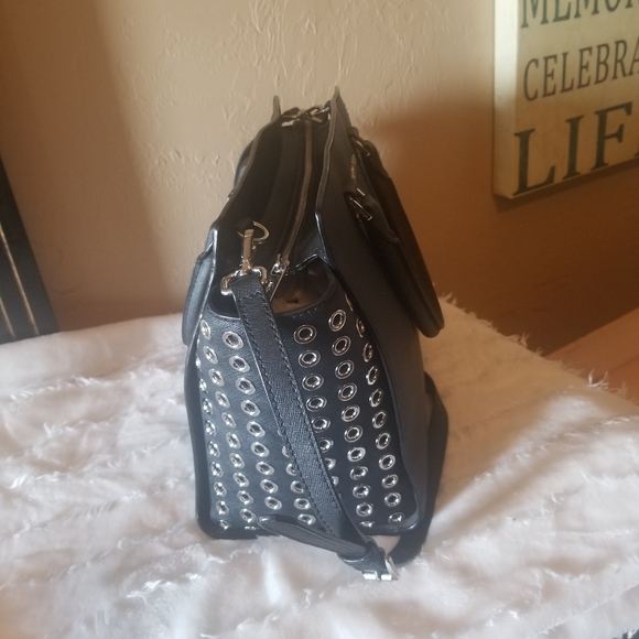 Michael Kors purse - Picture 2 of 8